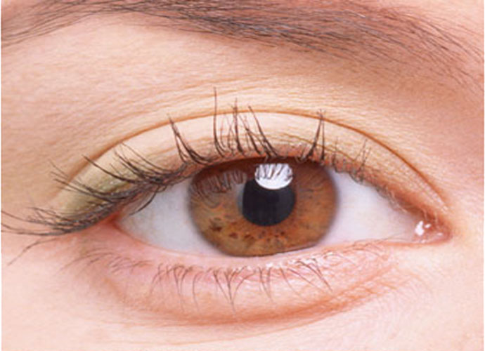Инфракрасные контактные линзы для карих глаз